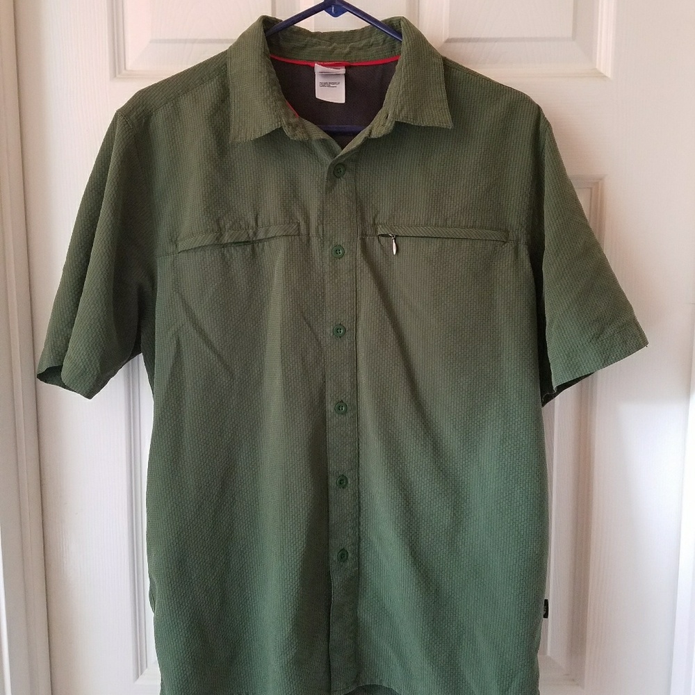Northface traverse shirt